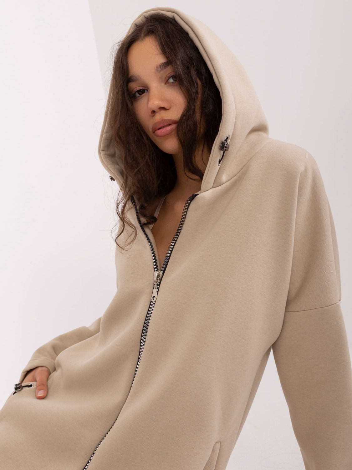 Beige hosszú pulóver cipzárral Tina