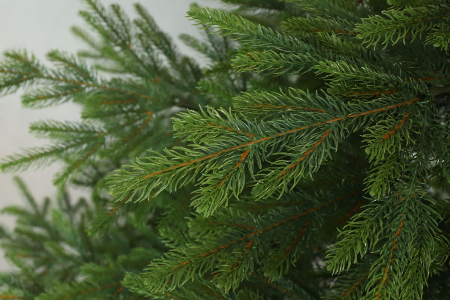 Mű karácsonyfa Lucfenyő Natura EXCLUSIVE 250 cm