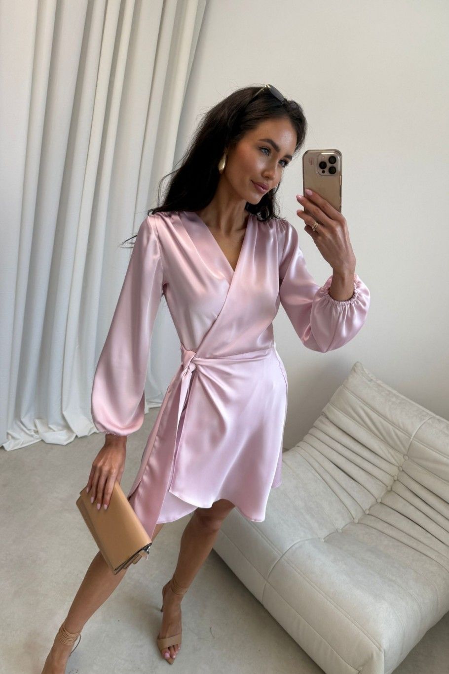 Catlin – világos rózsaszínű miniruha