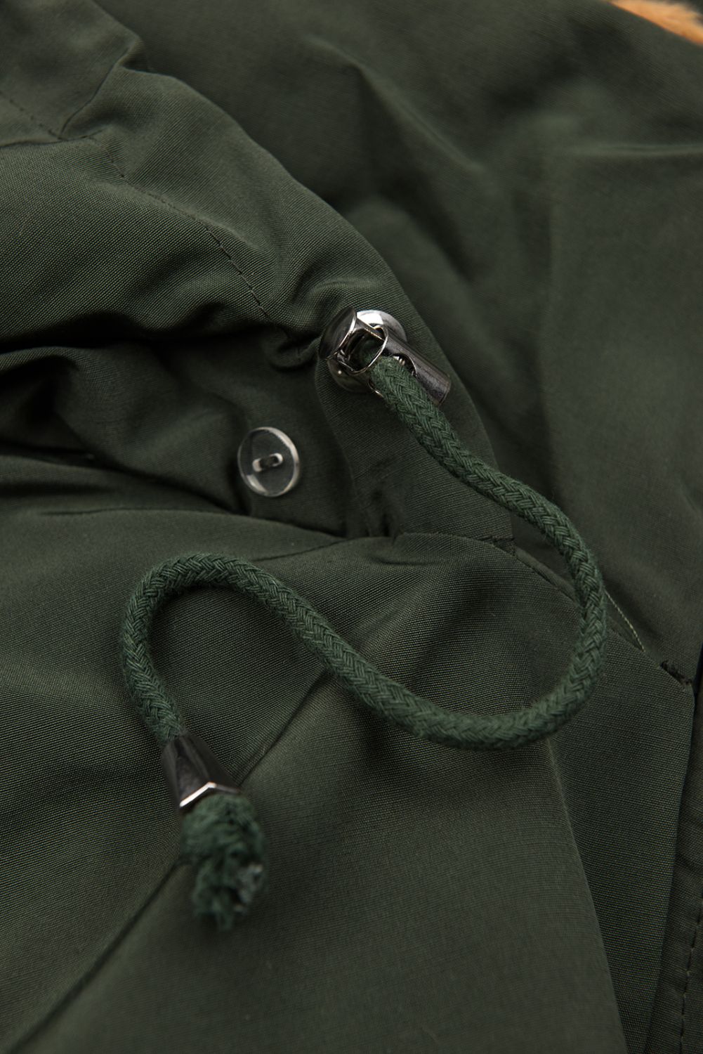 Khaki színű téli parka barna színű plüssel