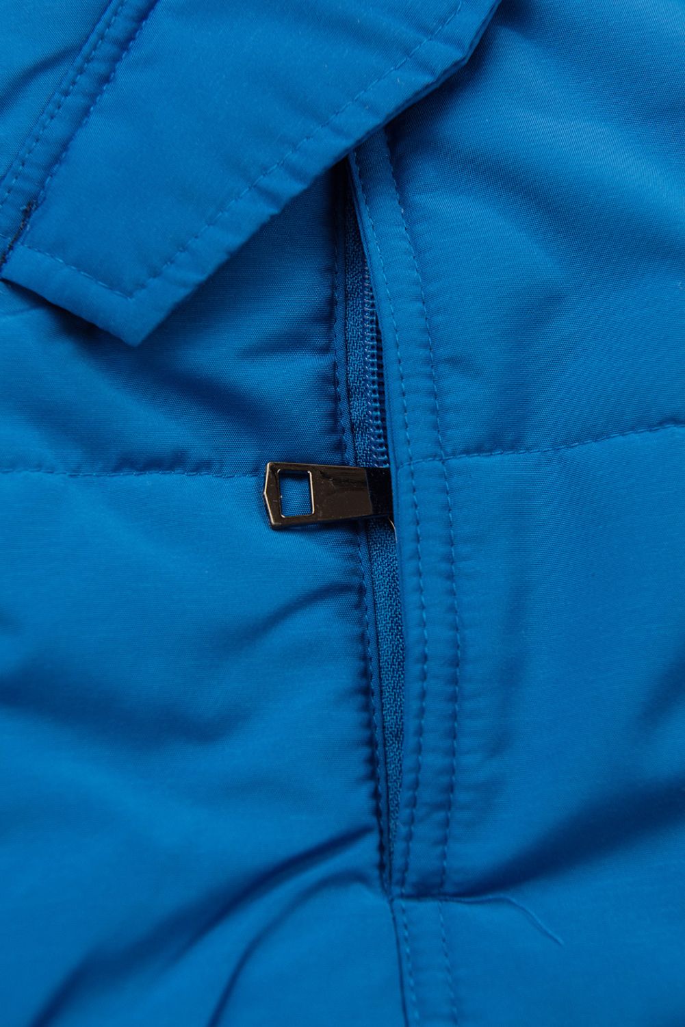 Kobaltkék színű téli kabát szürke plüssel