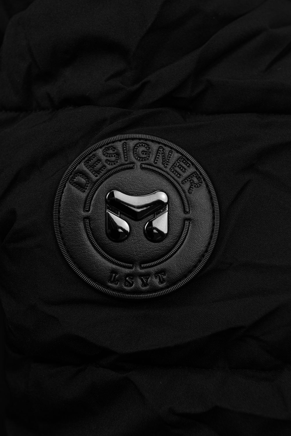 DESIGN fekete színű meleg télikabát