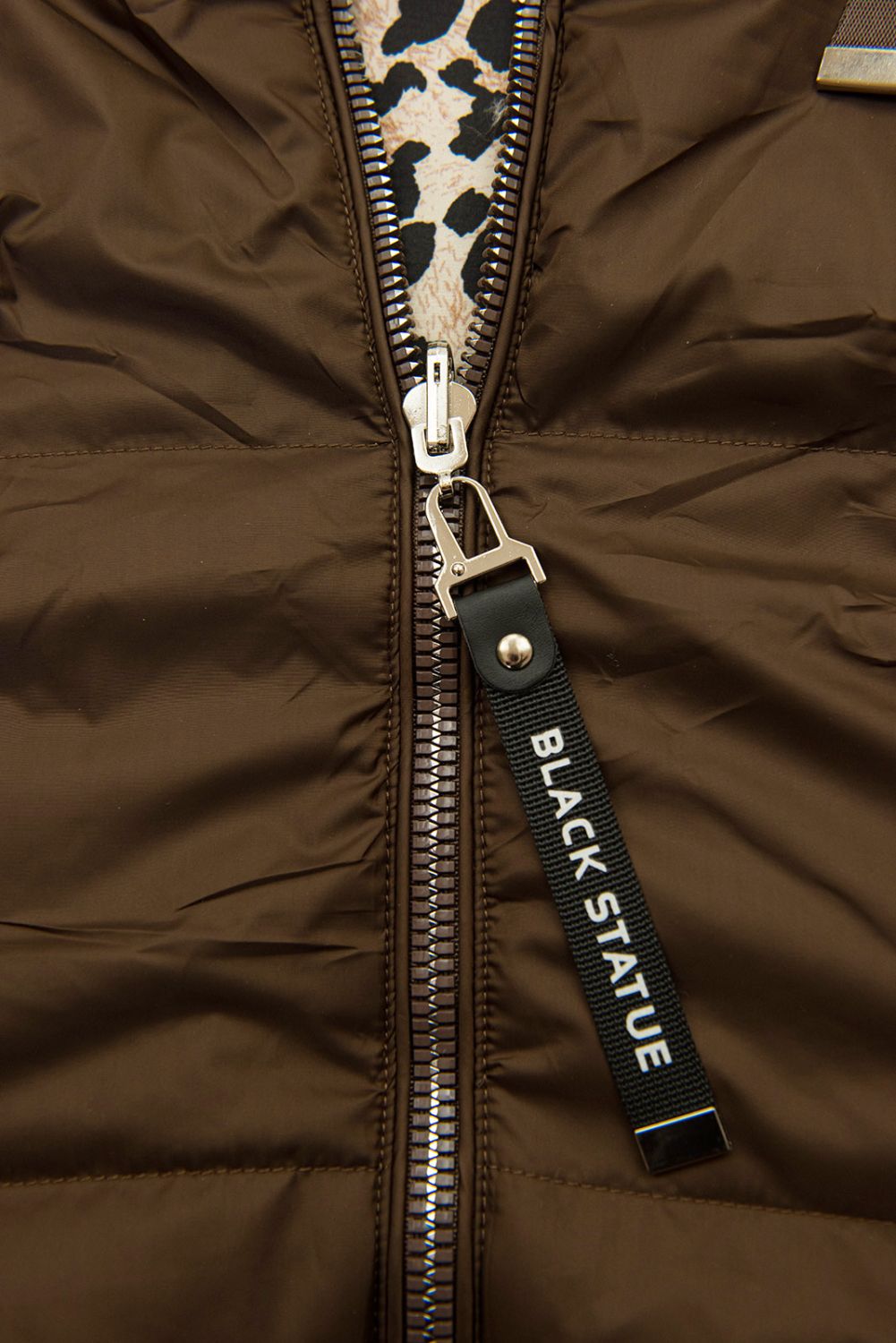 Kifordítható  leopárdmintás mellény - csokoládébarna színű