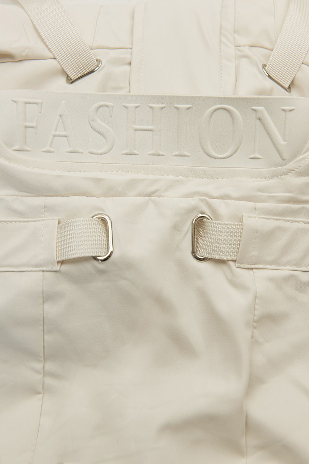 Ekrü színű tavaszi parka nagy kapucnival