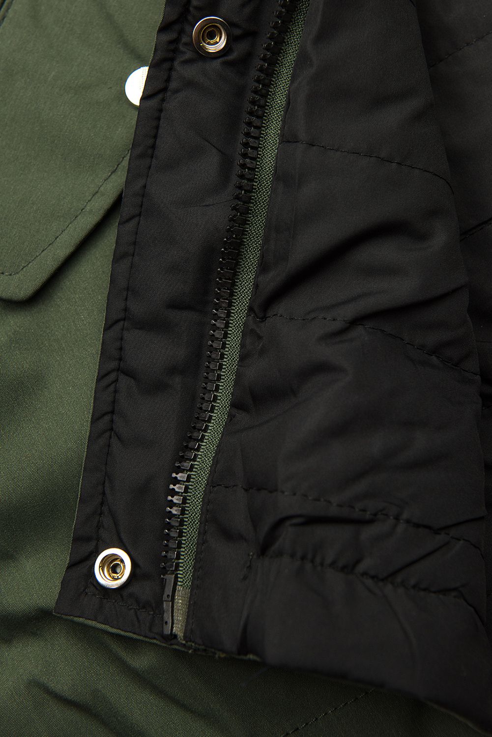 Khaki és fekete színű kifordítható átmeneti parka