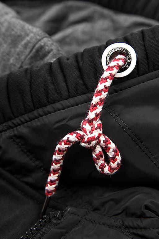 Fekete színű sportos felső