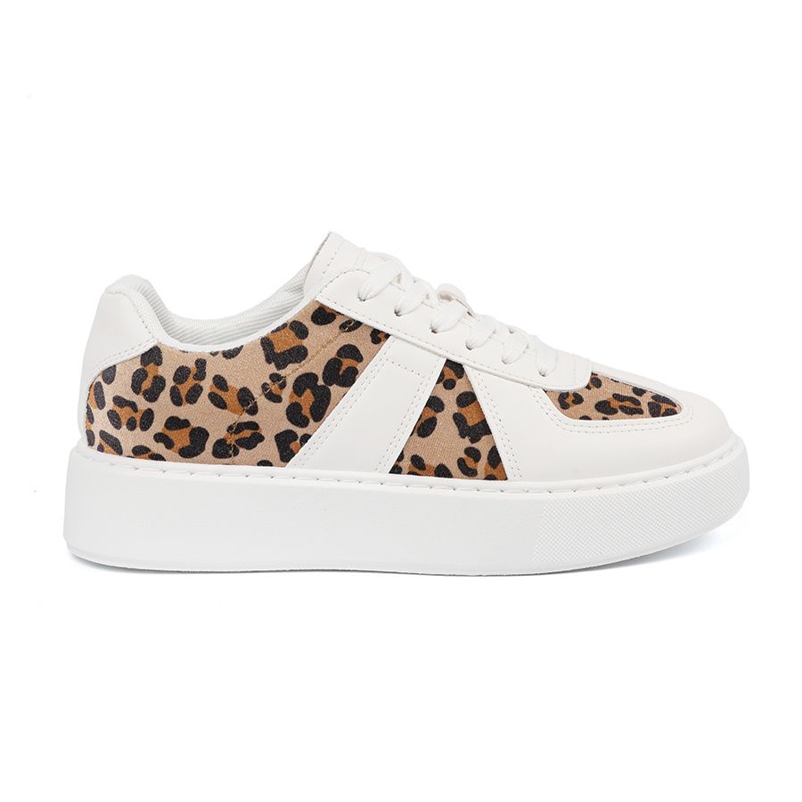 Fehér színű leopárdmintás sneaker cipő