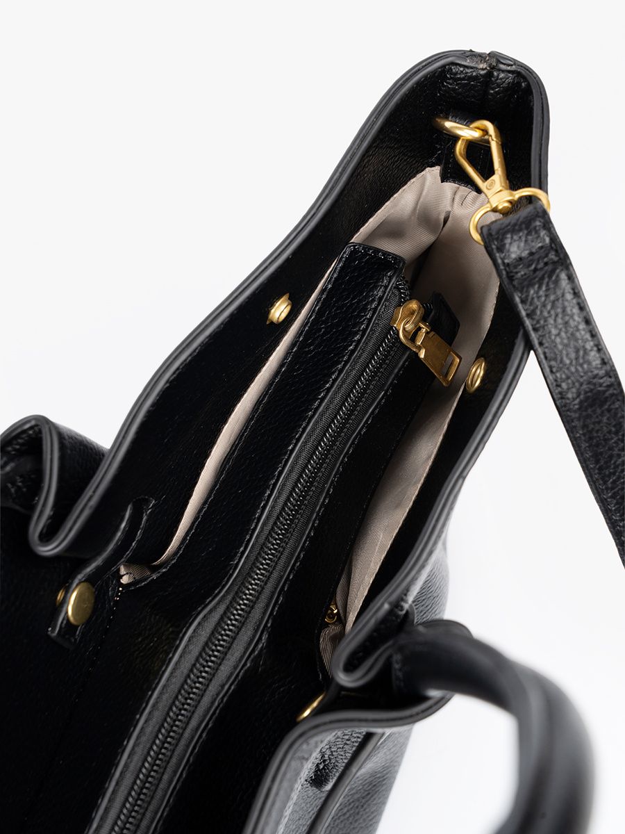 Klasszikus fekete színű ökobőrből készült shopper táska