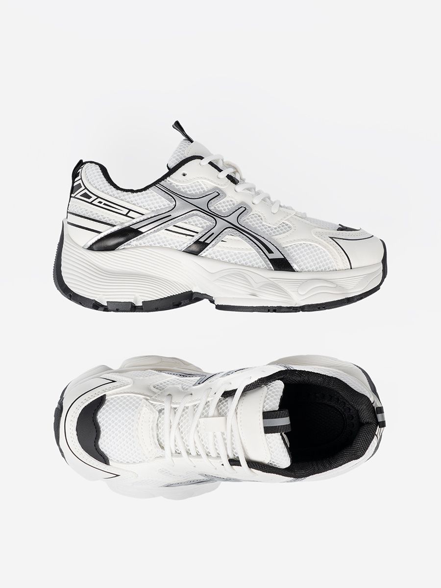 Fehér-fekete színű kényelmes sneaker cipő hálós anyaggal