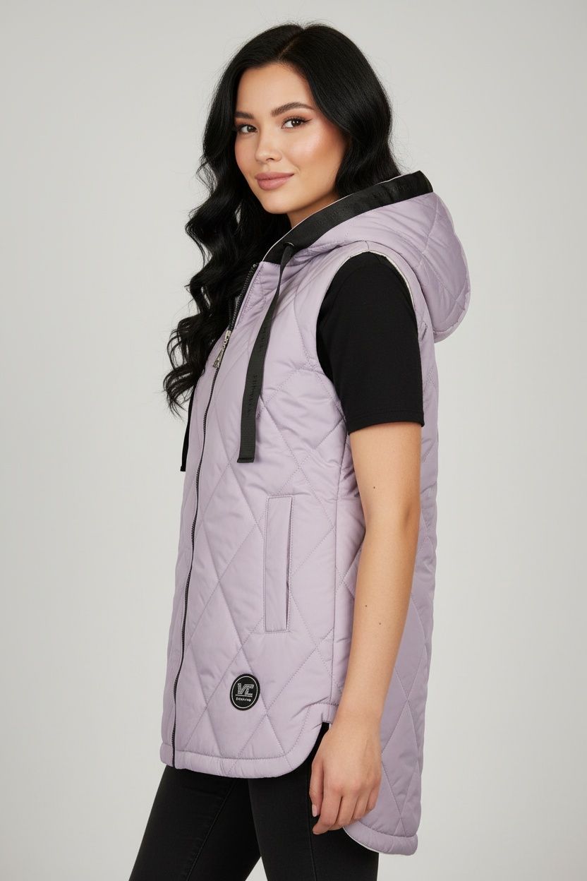 Lila színű kapucnis mellény