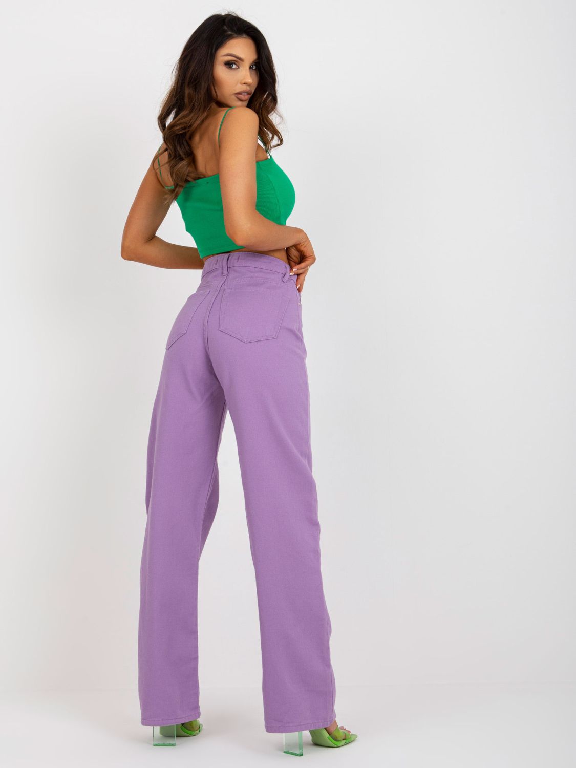 Lila színű széles női farmernadrág magas derékkal