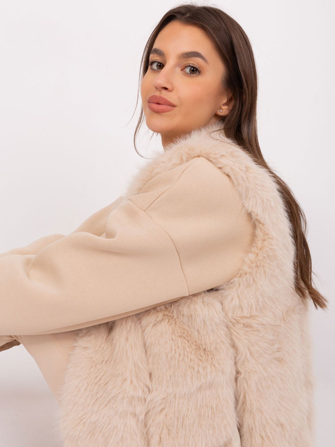 Bézs színű műszőrme mellény béléssel