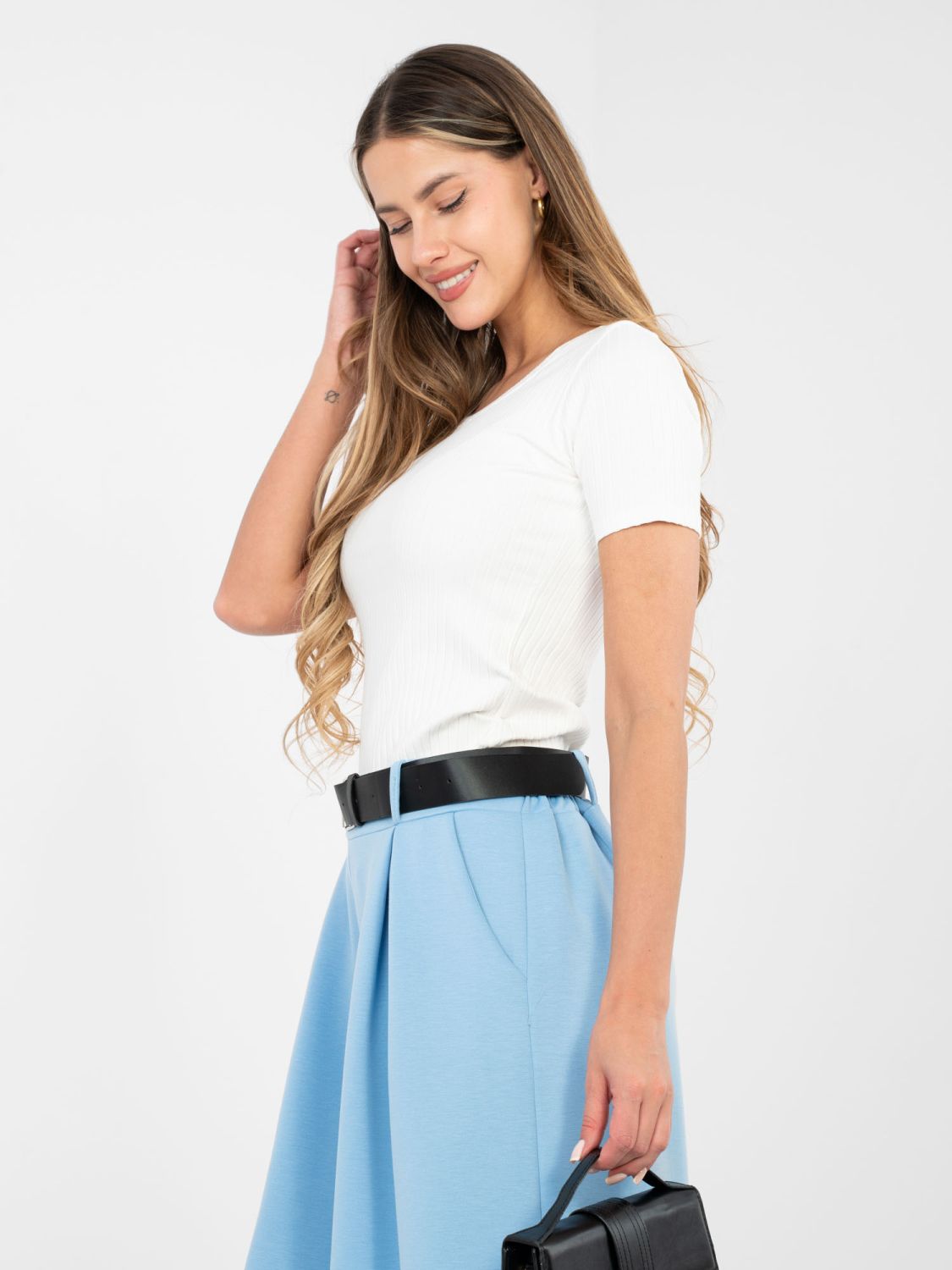 Fehér színűi bordázott pamut blúz rövid ujjakkal