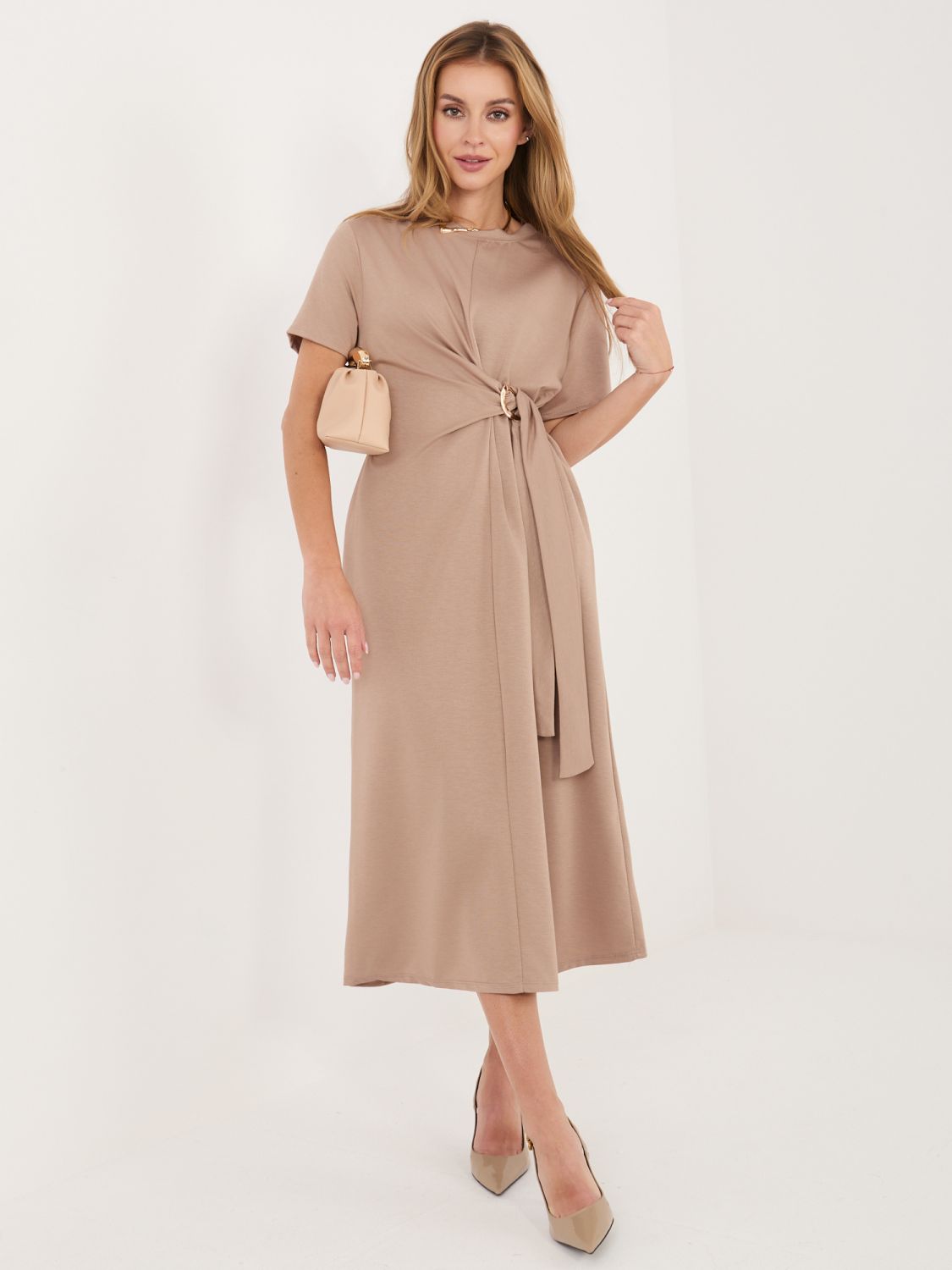 Bézs midi nyári ruha rövid ujjal