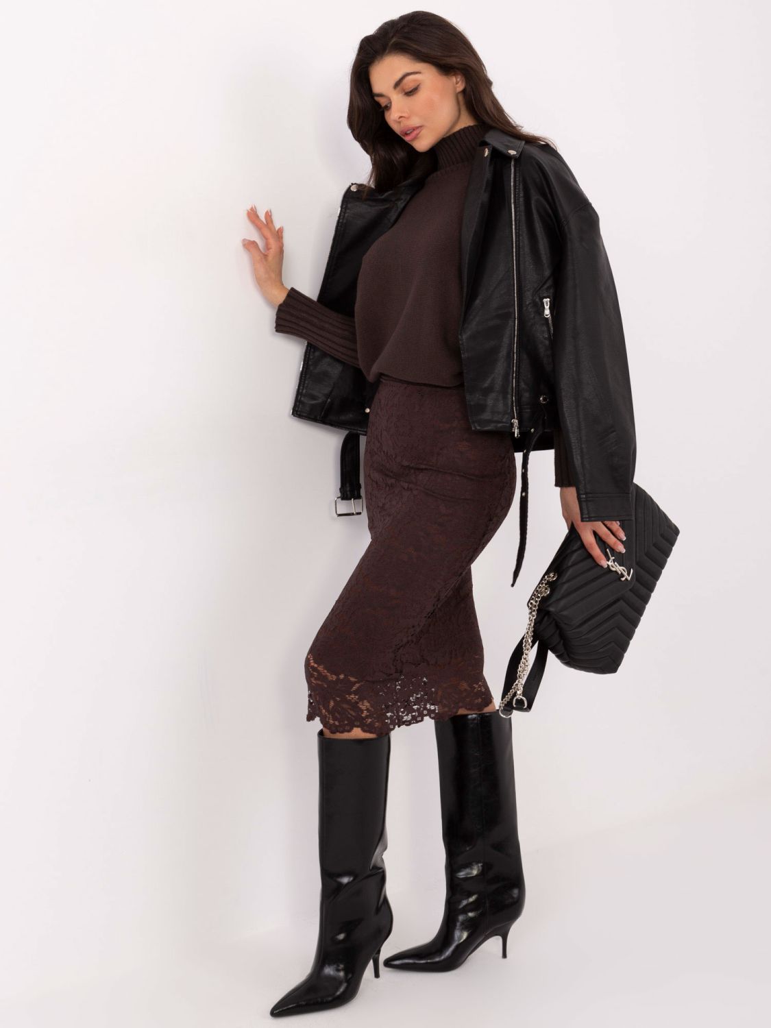Elegáns csipkés midi szoknya béléssel - barna színű