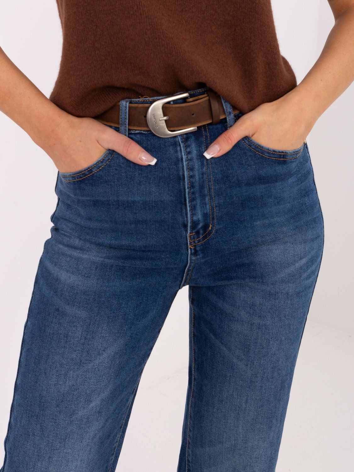 Egyenes fazonú, magas derekú női farmernadrág - sötétkék színű