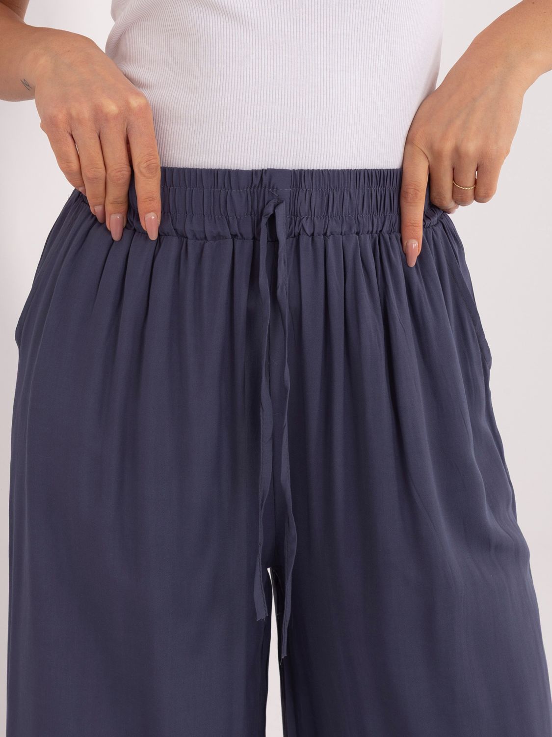Női palazzo nadrág viszkózból -  sötétkék színű