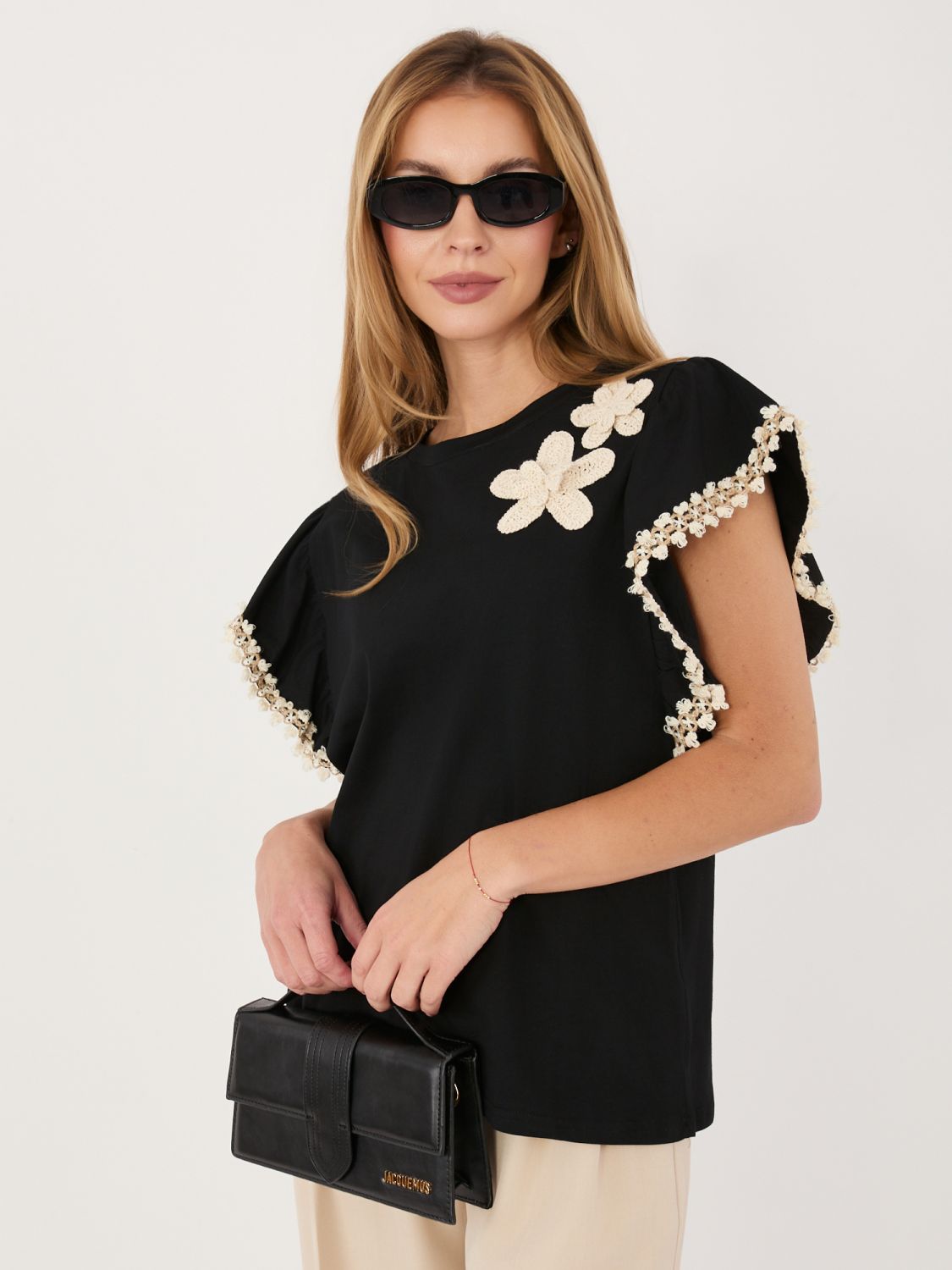 Fekete pamut blúz applikációval