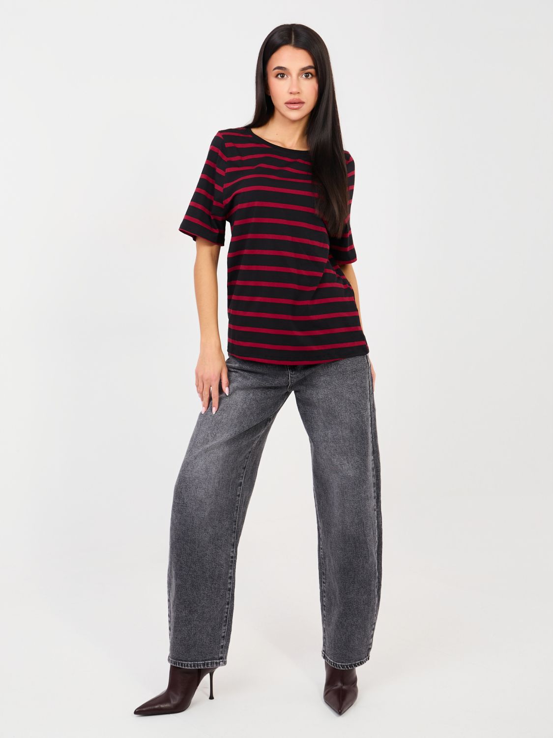 Többszínű csíkos rövid ujjú póló