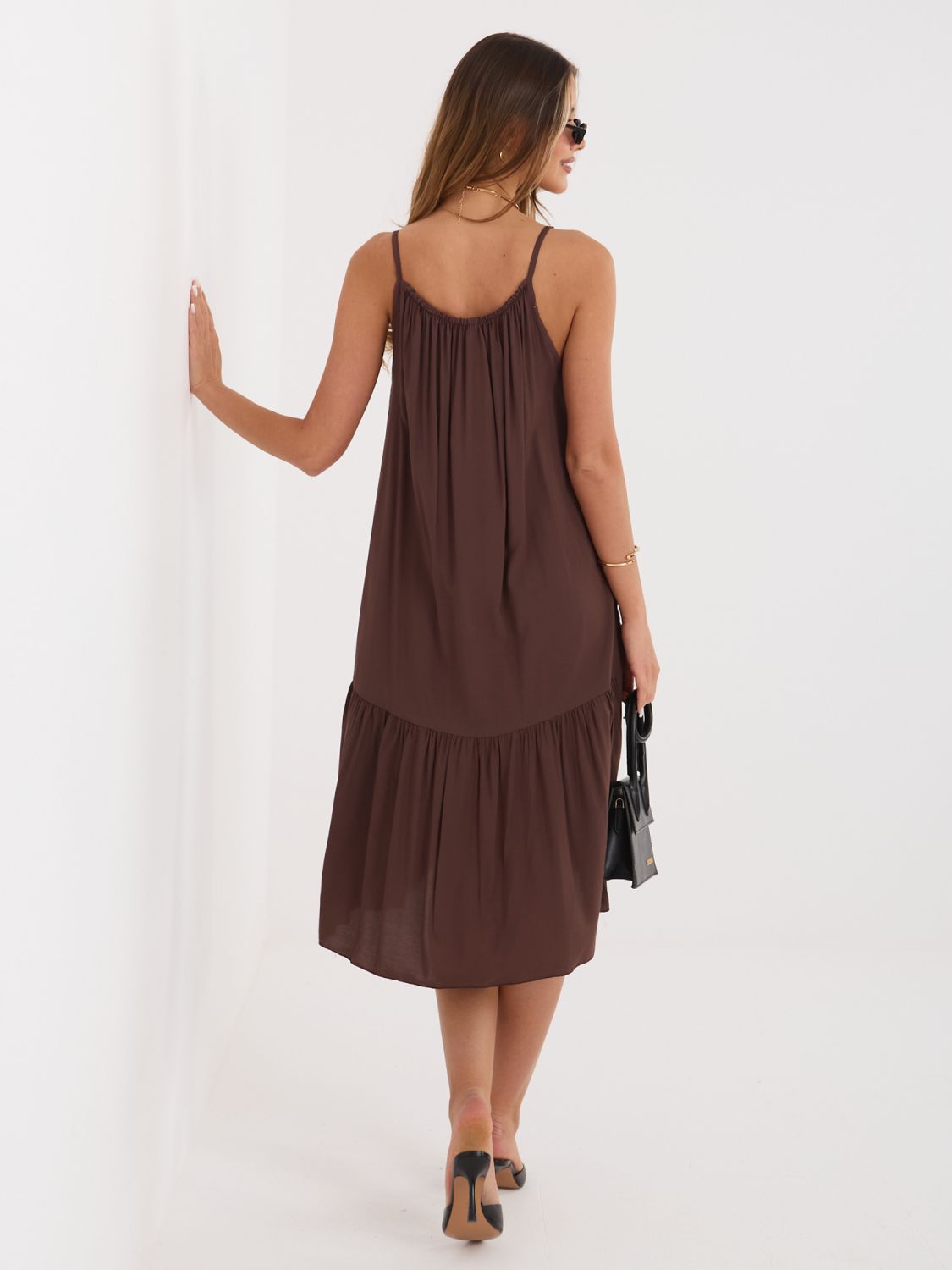 Barna bővülő midi ruha fodorral
