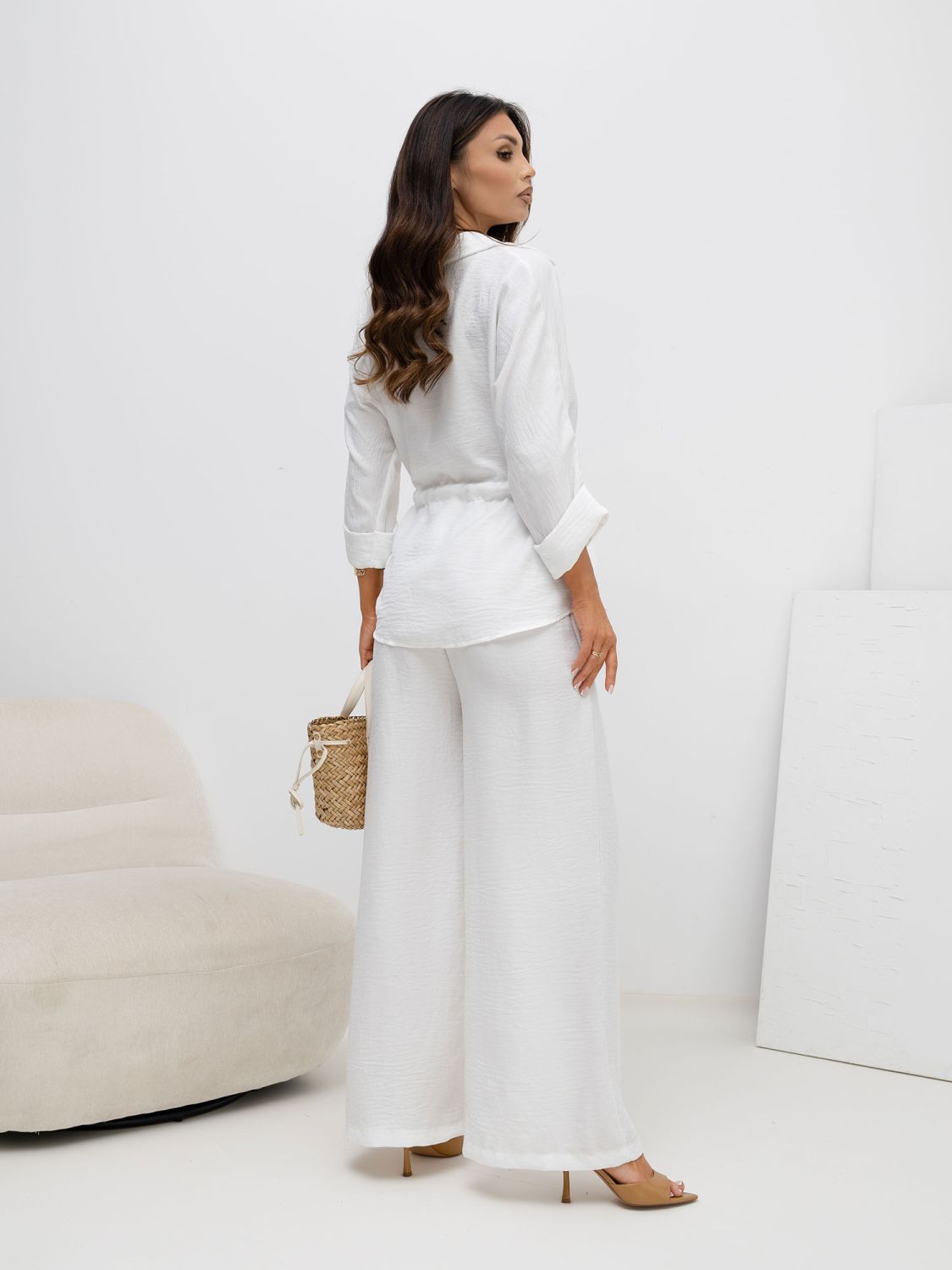 Elegáns fehér színű ing és nadrág szett