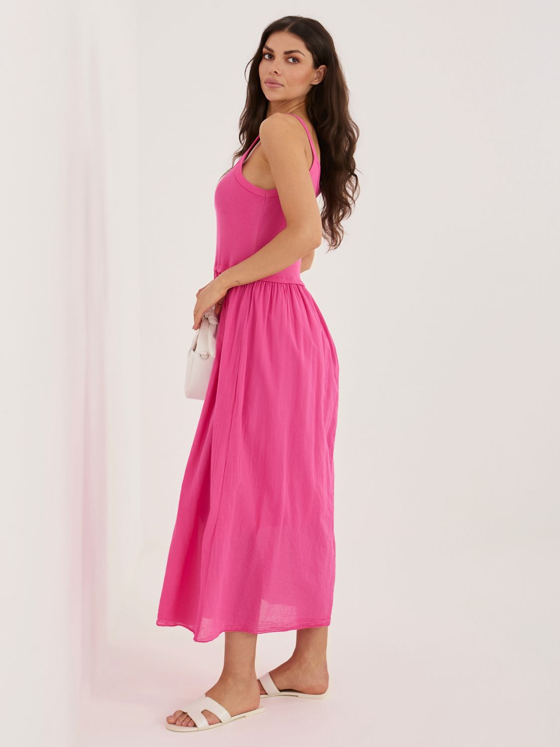 Vállpántos bővülő maxi ruha - rózsaszínű