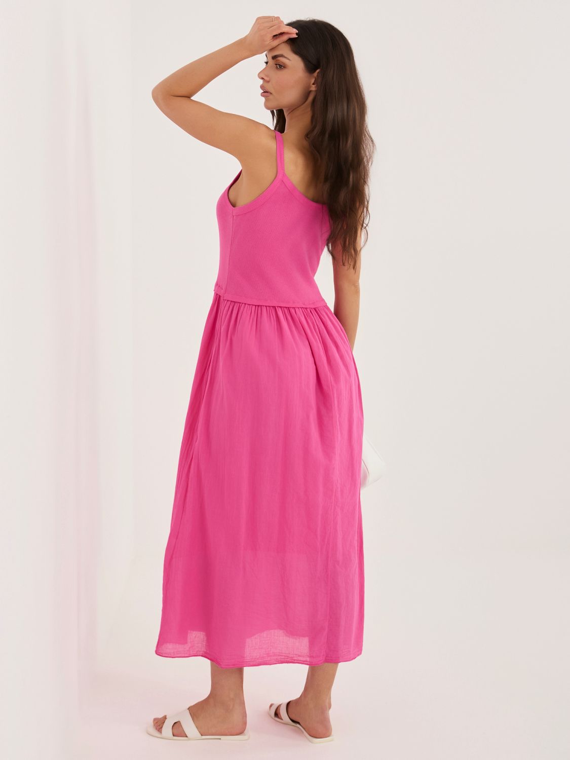 Vállpántos bővülő maxi ruha - rózsaszínű