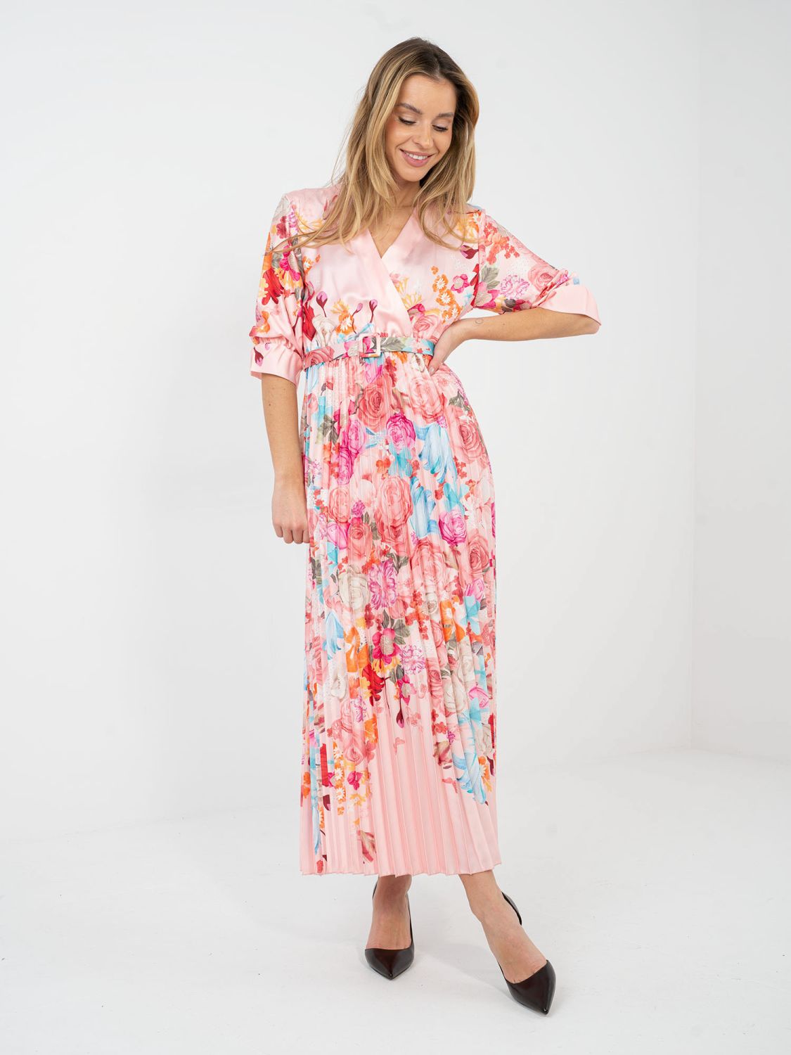Virágmintás maxi ruha övvel, rózsaszínű