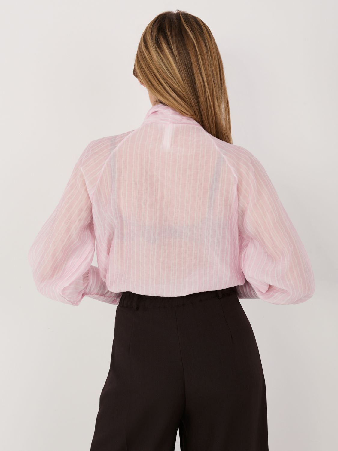 Rózsaszín csíkos ing fűzős nyakkivágással