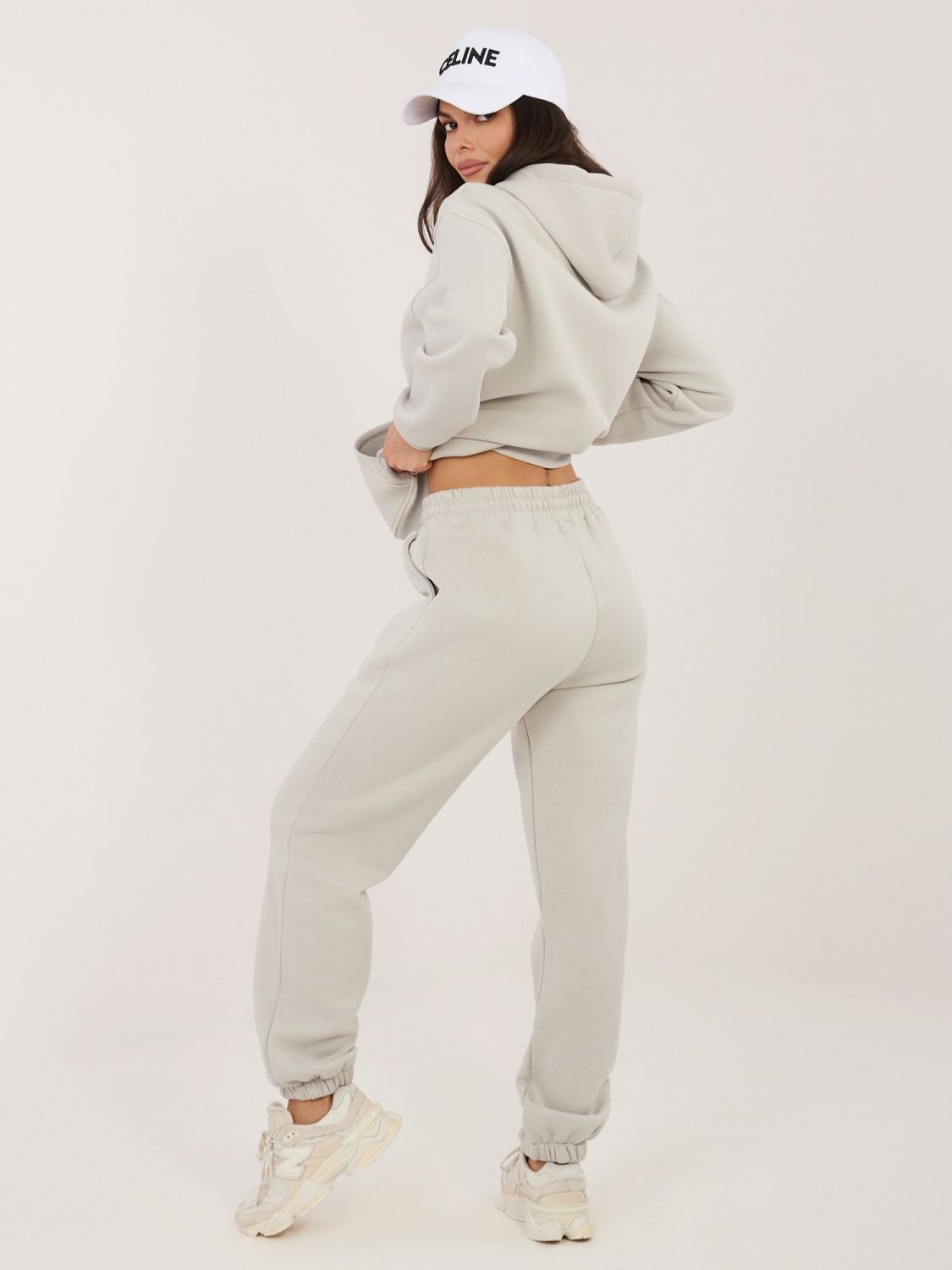 Női kapucnis szett világosszürke színben