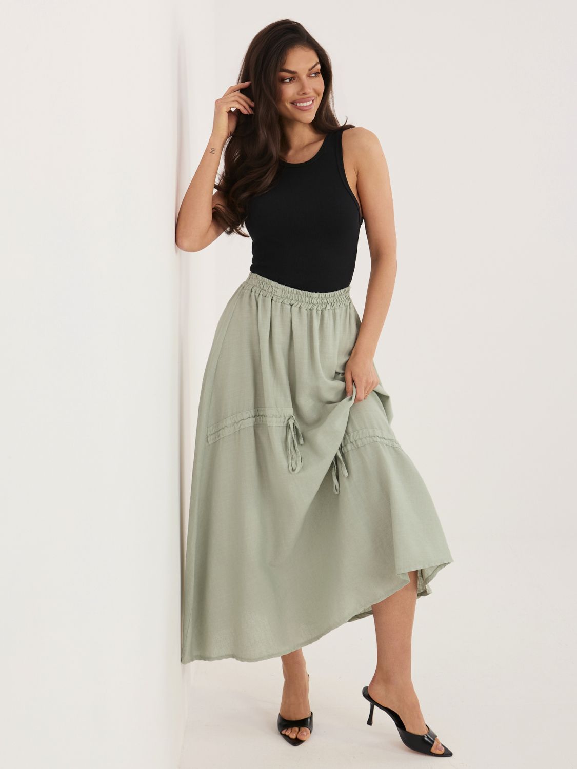 Khaki midi szoknya megkötővel