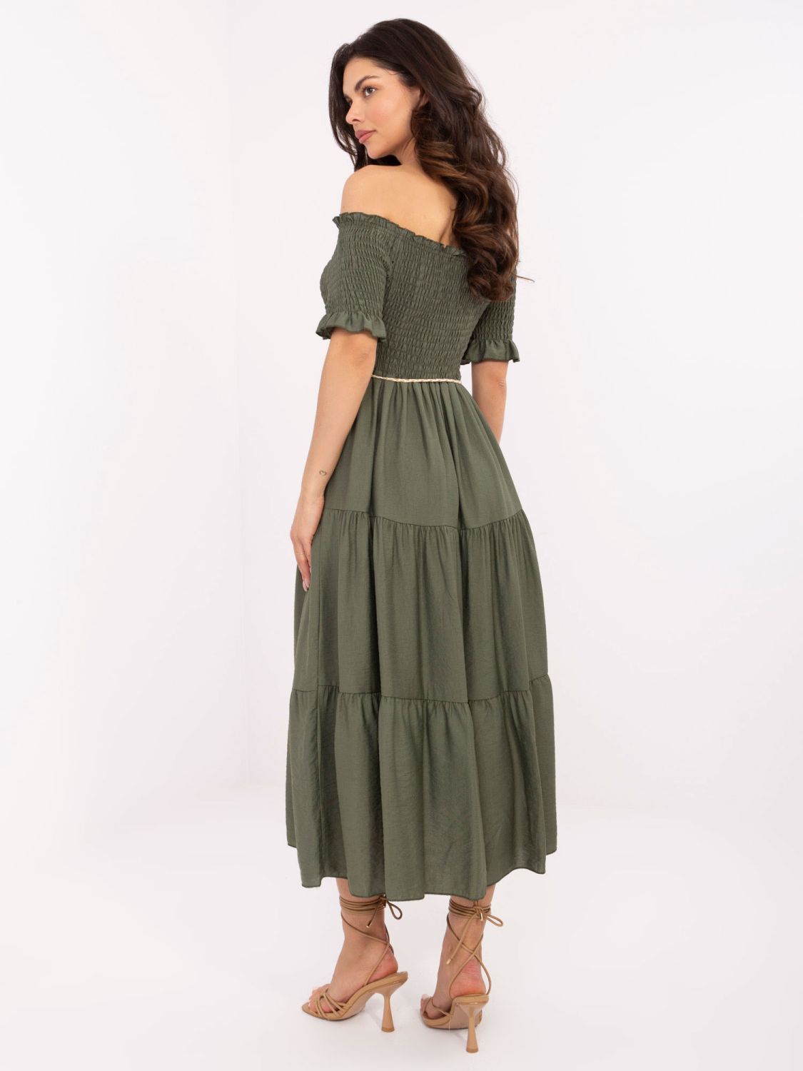 Khaki színű off-shoulder fazonú midi ruha