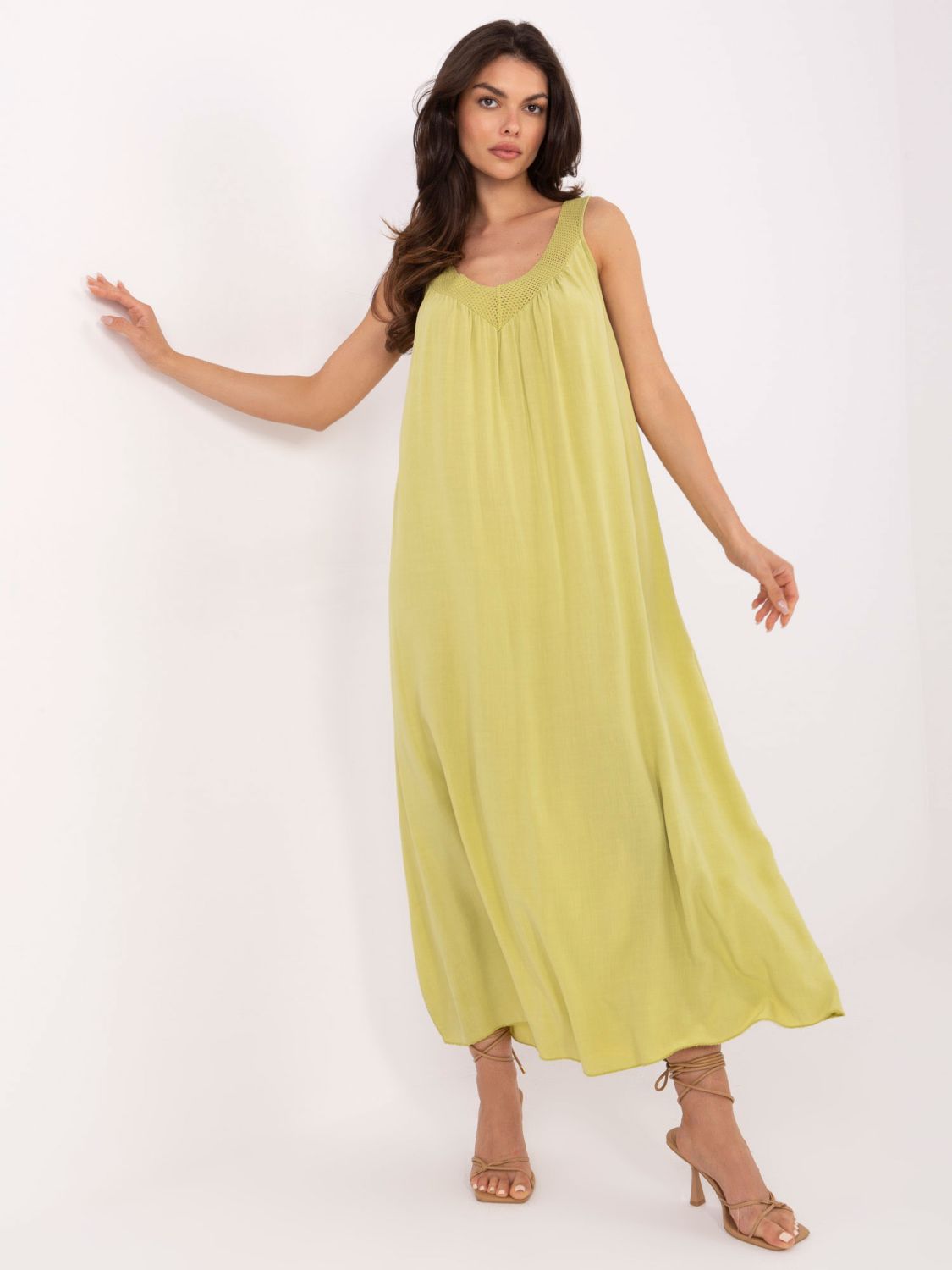 Oversize limezöld színű viszkóz maxi ruha