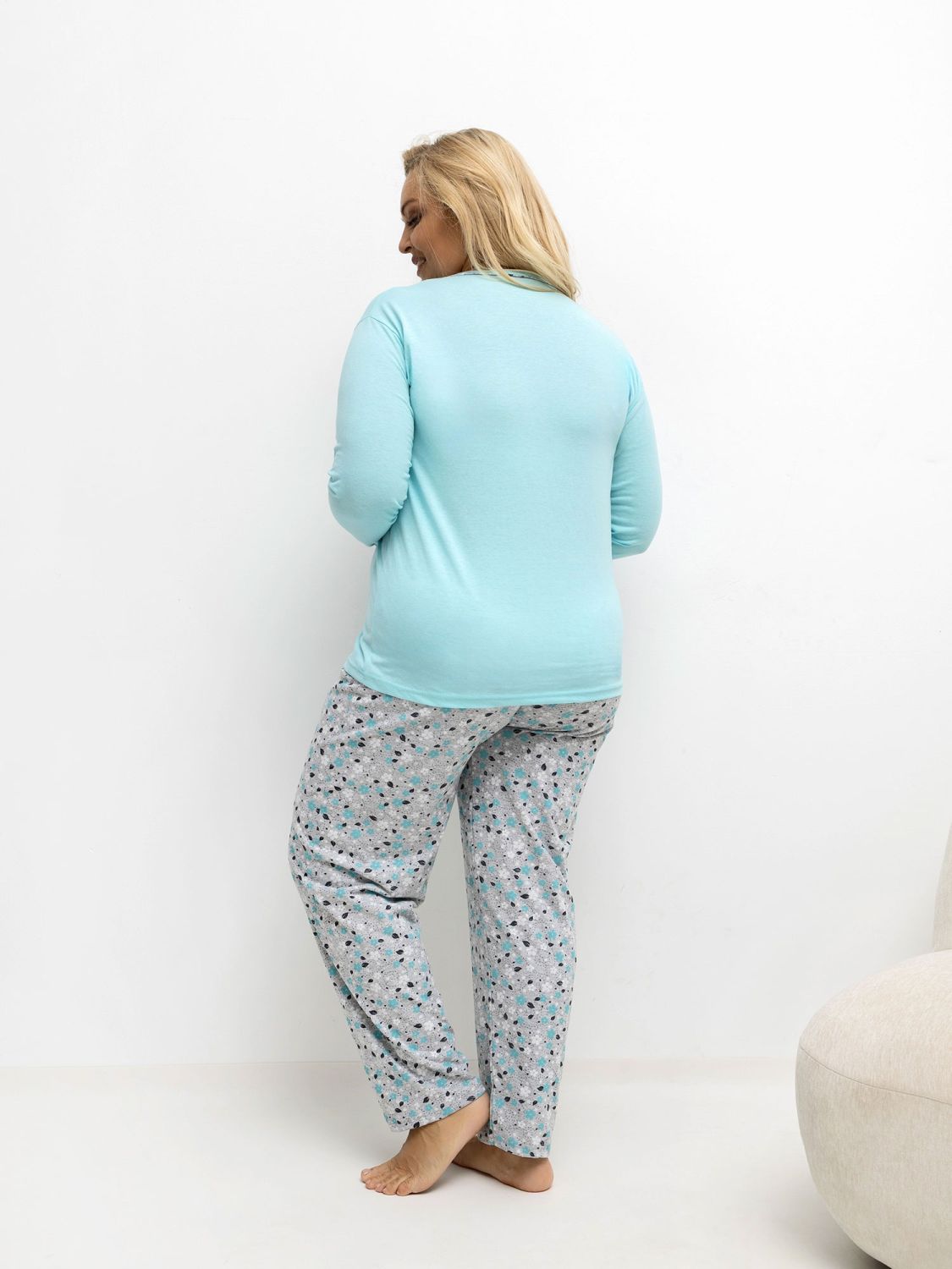 Női pamut pizsama virágmintával és gombokkal, mentazöld