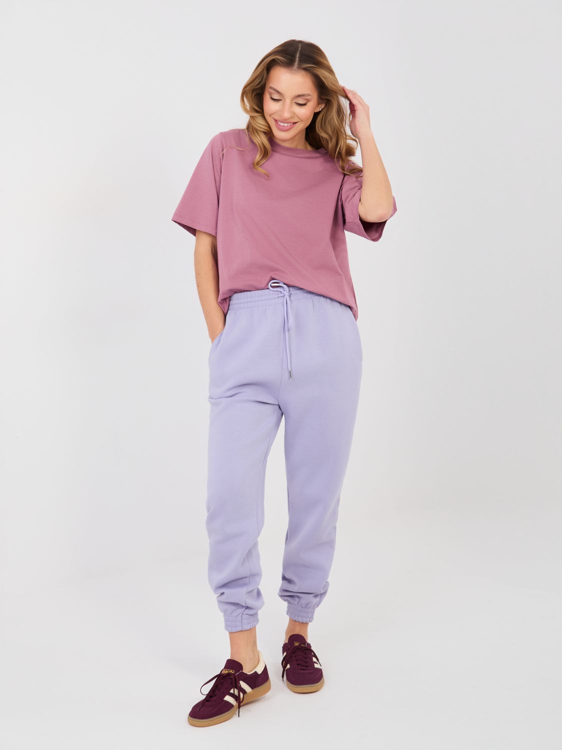 Női világoslila színű melegítőnadrág magas derékkal