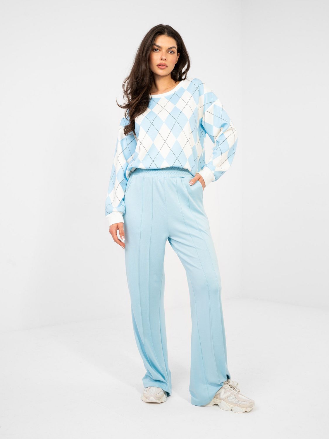 Női bő szárú világoskék melegítőnadrág