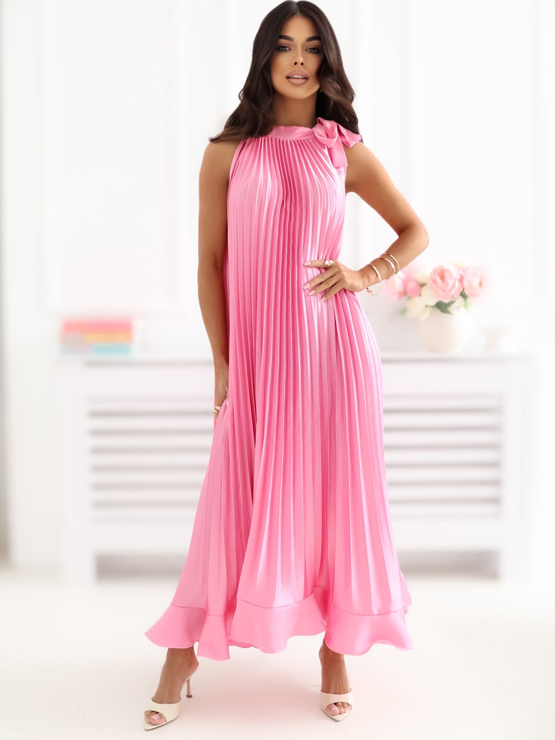 Rózsaszín ujjatlan midi koktélruha