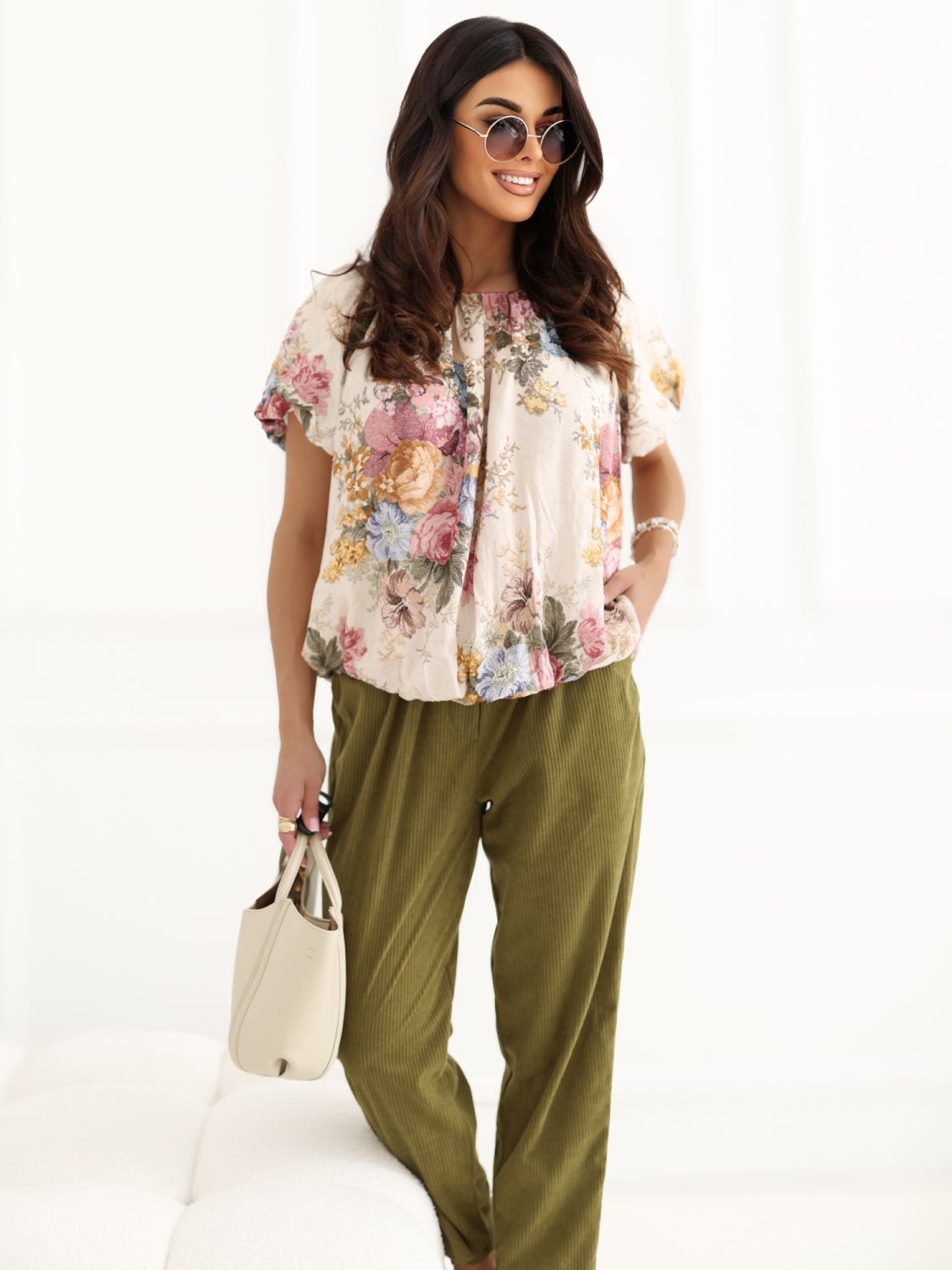 Sárga színű virágmintás blúz