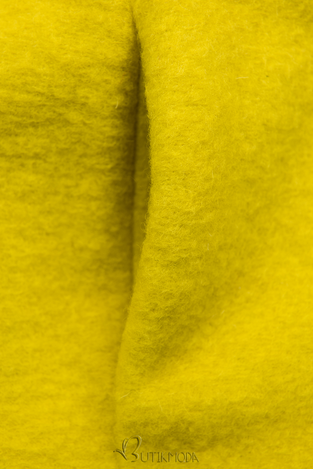Sárga színű gyapjú kardigán brossal