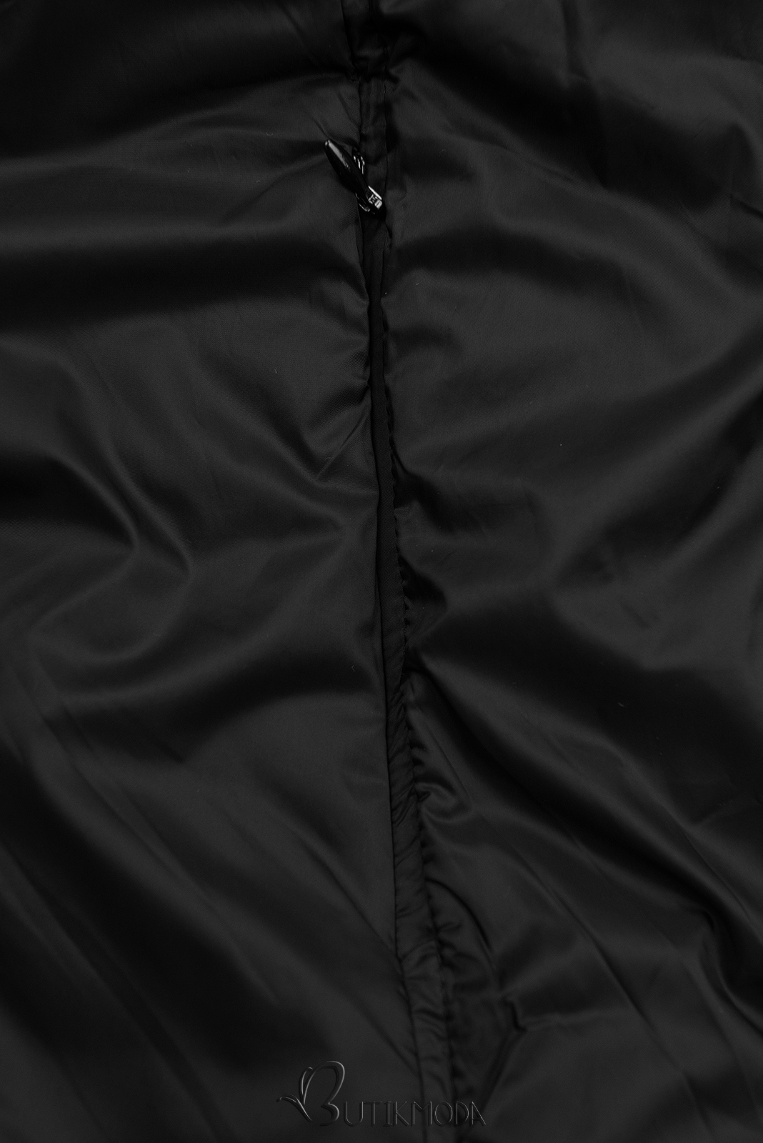 Barnabézs és fekete színű kifordítható kabát kapucnival