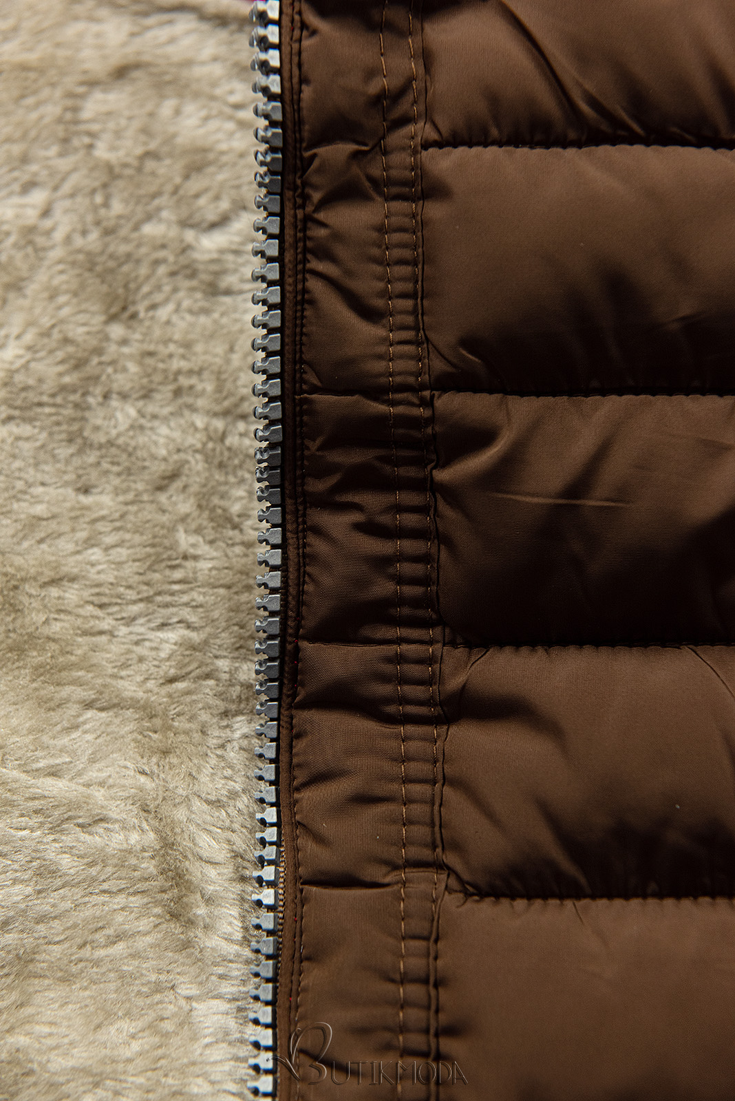 Téli steppelt kabát kapucnival - csokoládébarna színű