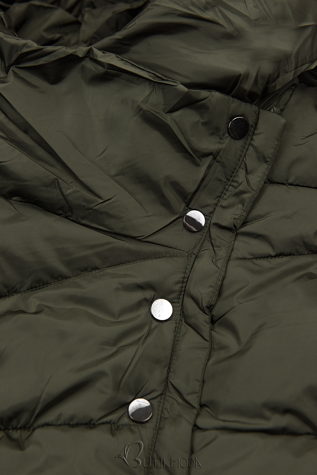Khaki színű téli kabát magas gallérral