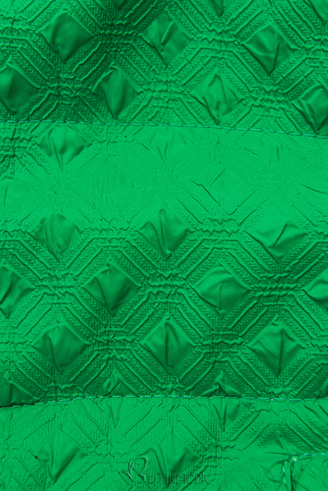 Zöld színű bomberdzseki kapucnival