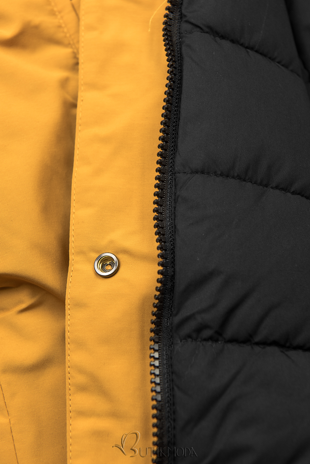Sárga és fekete színű kifordítható téli kabát