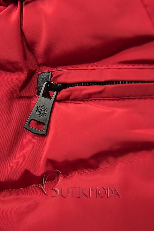 Piros színű kabát levehető kapucnival