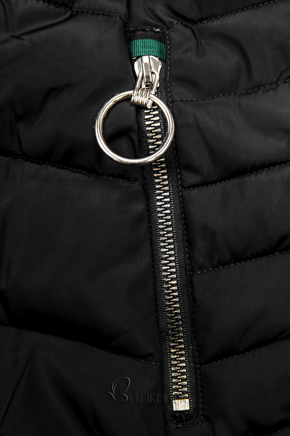 Fekete színű téli kabát hosszított ujjakkal