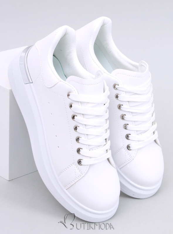 Fehér színű tornacipő ezüstszínű részlettel