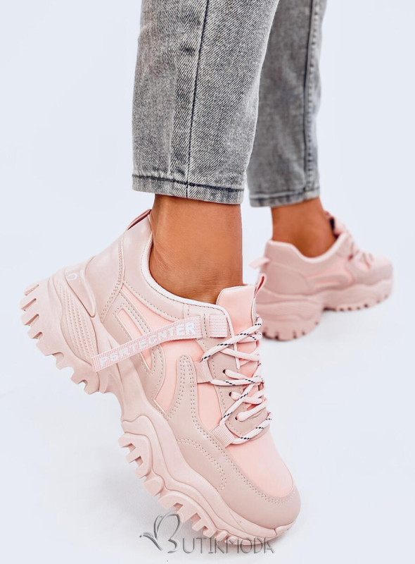 Világos rózsaszínű vastag talpú tornacipő