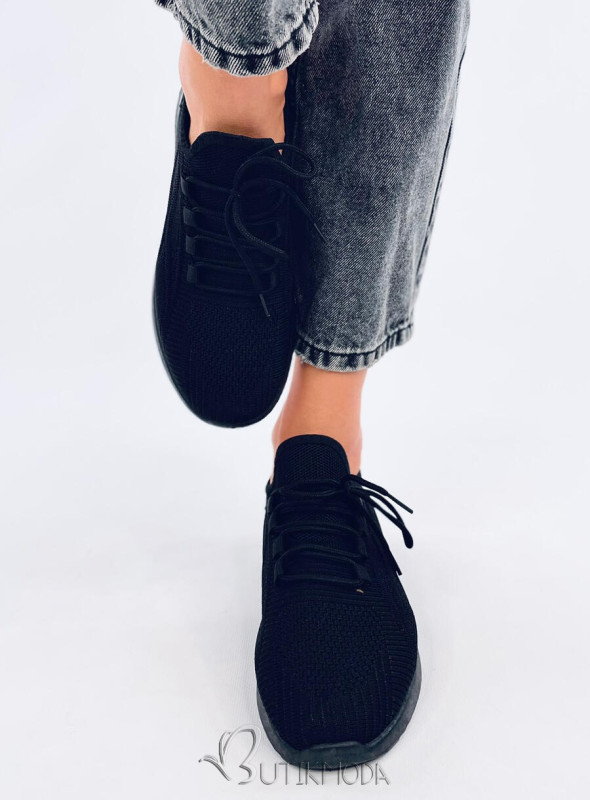 Elasztikus tornacipő - fekete színű