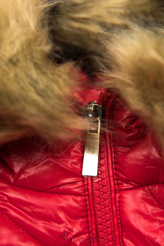 Piros színű fényes téli kabát övvel